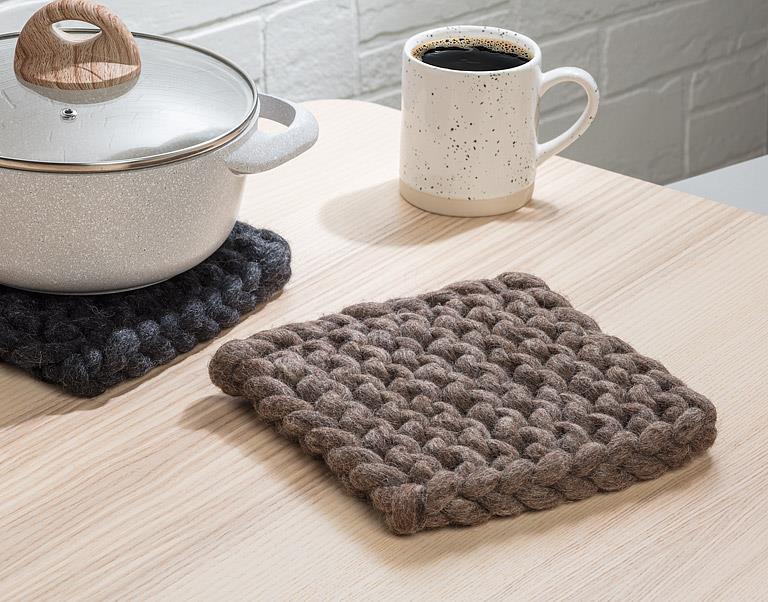 Chunky Wool Knitted Trivet: Taupe