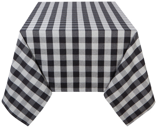 Made of GRS-certified recycled materials, this tablecloth features a striking blend of grey and a faded black.